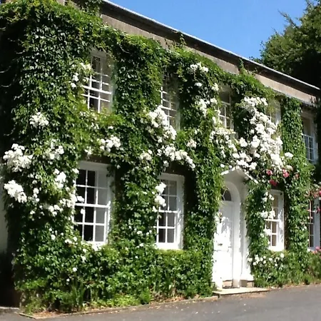 Rose In Vale 4*